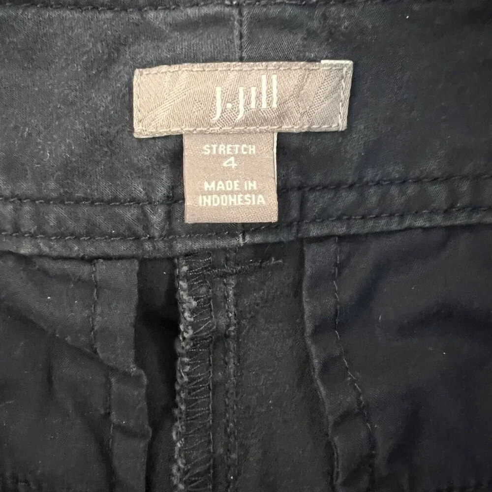 J. jill Shorts Size 4 Black Cotton‎ Stretch Cuffed Flat Front Pockets